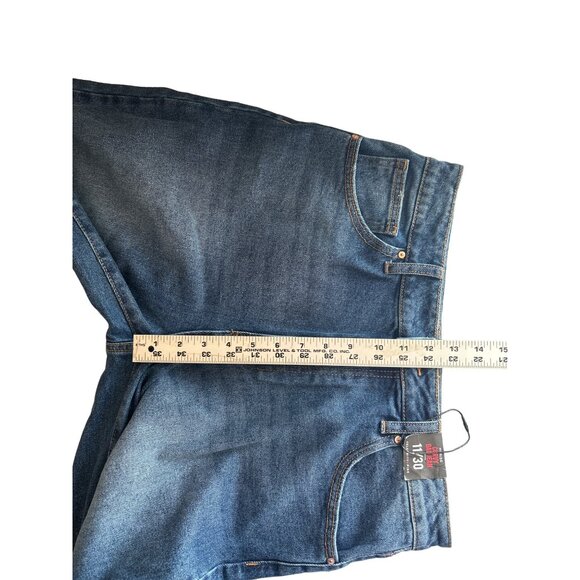 Celebrity Pink, High Rise Curvy Dad Jean, Distressed Size 11/30 - Picture 6 of 7